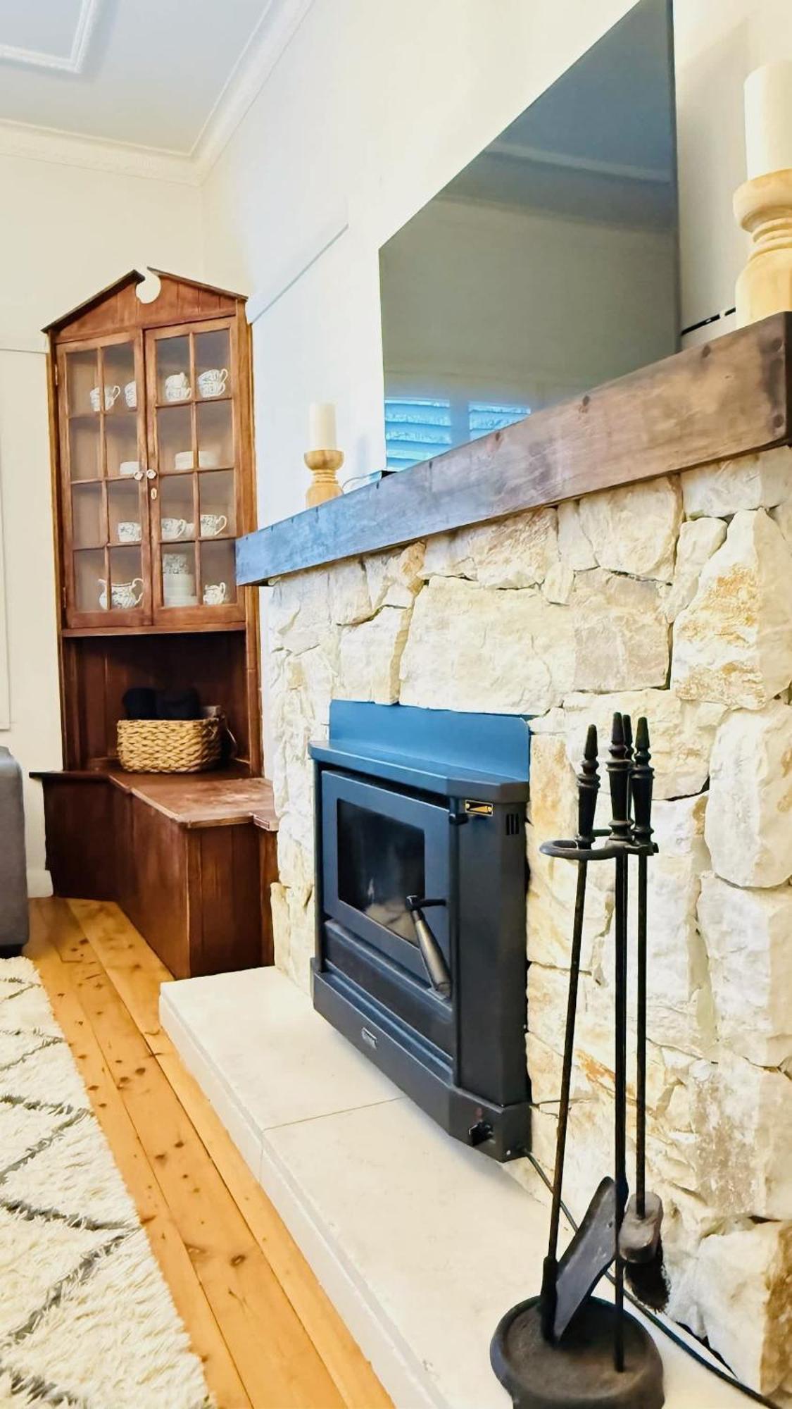 La Villette Sleeps 9 Fireplace Bbq Pet Friendly カトゥーンバ エクステリア 写真
